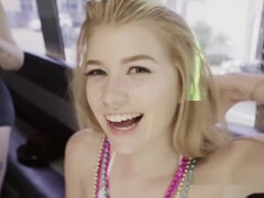 Røv, Blondine, Pik sutte, Klassisk, Langt ned i halsen, Gruppe, Brystvorter, Udendørs