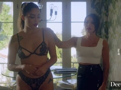 Facial, Lingerie, Baixinhoa, Cunete, Sexo grupal a três