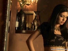 Braunhaarige, Indisch, Milf, Verführt