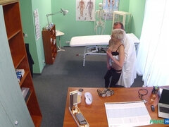 Leie, Tussi, Blondine, Blasen, Handjob, Büro, Muschi, Spanner