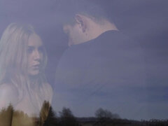 Blondi, Eurooppalainen, Suudella, Luonnolliset tissit, Lävistys, Venäläinen, Lyhyt tukka, Sukat