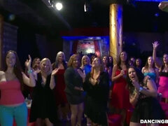 Stor kuk, Avsugning, Dansar, Hardcore, Hd, Milf, Orgie, Strippa