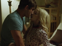 Røv, Soveværelse, Familie, Brækfornemmelse, Håndjob, Kysse, Lille kvinde, Bryster