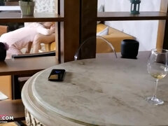 Mein Mann Fand Mich Beim Ficken Mit Meinem Nachbarn - Housewives