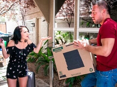 Duży tyłek, Duży kutas, Obciąganie, Brunetka, Styl na pieska, Mamuśka, Naturalne cycki, Chudy