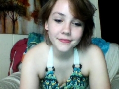 inexperienced kissmefirst fingering herself on live webcam