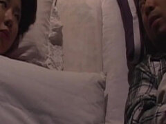 Azjatka, Duże cycki, Obciąganie, Gospodyni domowa, Japoński, Mamuśka, Orgazm, Żona