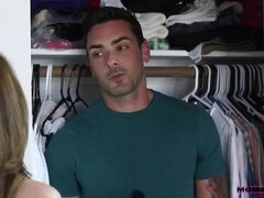 18, Stora tuttar, Avsugning, Bystig, Kkm, Mamma, Liten och nätt, Tuttar