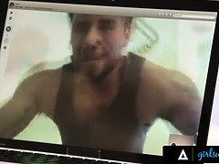 Culo grande, Tetas grandes, Penetracion con dedos, Lesbiana, Lamidas, Lencería, Madres para coger, Coño