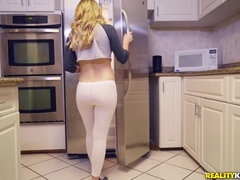 Culo, Lamer culo, Rubia, Corridas faciales, Cocina, Lamidas, Coño, Nalgadas