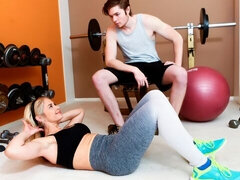 Popó, Hatalmas hátsó, Szőke, Cumizás, Kutya póz, Érett feleség, Rekreáció, Sztrippelés