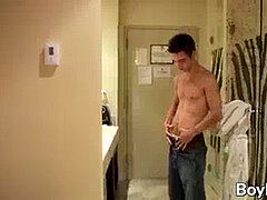 ultra-kinky guy Zack Randall shoots jizm after wanking in shower