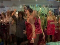 Grote mammen, Pijpbeurt, Lul, Vrouw, Zoenen, Lesbisch, Likken, Feest