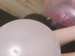 Amatőr, Szépség, Gesztenyebarna, Sarokkal való, Csupasz, Pirszing, Dohányzás, Egyedül