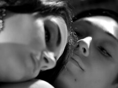 Zadek, Brunetka, Pár, Stříkání spermatu, Hardcore, Lesbické, Přírodní prsa, Vyholené