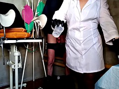 Amatør, Store pupper, Doktor, Hansker, Runke, Moden, Milf, Truser