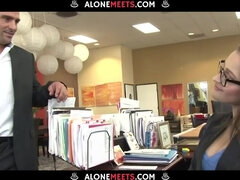 Peitos grandes, Boquete, Morena, Peituda, Jato de porra, Lingerie, Escritório, Tetas