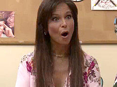 Amerikanisch, Braunhaarige, Lesbisch, Lingerie, Milf