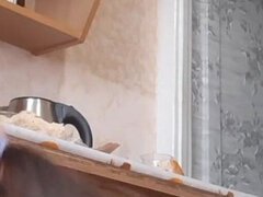 Любители, Толстушки, На кухне, Лесбиянка, Служанка, Страпон, Втроем