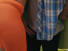 Uskomaton, Tyttö, Söpö, Paksu, Selkäsauna, Pienikokoinen, Julkinen, Pillu