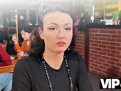 Beauté, Brunette brune, Tromperie, Européenne, Hard, Pov, Rasée, Nénés