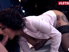 Pauzão, Peituda, Latina, Mamilos, Escritório, Piercing, Xoxota, Tetas