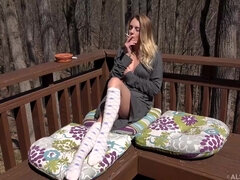 Culo grosso, Tette grandi, Bionda, Toccando, Masturbazione, Tette naturali, All'aperto, Ragazza