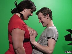 Belle grosse femme bgf, Gros cul, Gros seins, Sucer une bite, Tromperie, Queue, Seins naturels, Suçant