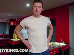 Nick Ross Follows Hot Sata Jones In The Pub's Bathroom To Get A Taste Of Her Pussy