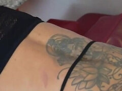 Жопа, Большая жопа, Большие сиськи, Минет, Семяизвержение, Латиноамериканки, Тату