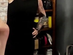 Kötözés – fegyelmezés, Szőke, Európai, Domina szerep, Érett feleség, Úrnő, Rab, Tetkó