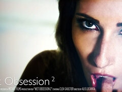 Morena, Masturbação, Mamãe, Nylon, Orgasmo, Piercing, Meias finas, Tetas