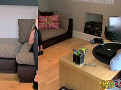 Velik kurac, Velike joške, Britanke, Hd, Samozadovoljevanje, Prvoosebno snemanje seksa, Kričal, Obrito