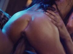 Interracial, Fille latino, Tatouage, Nénés