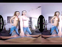 Virtual-reality-sex, big-ass, kissing