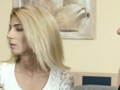 18 éves, Cumizás, Ondó fröcskölés, Mélytorok, Nyalás, Úrnő, Tini, Hármas