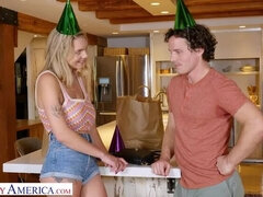 18 años, Culo grande, Tetas grandes, Pajear, Tacones, Tetas naturales, Adolescente, Tetas