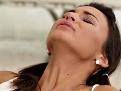 레즈비언, 젖가슴, 장난감들