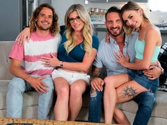 Amatør, Stor pik, Pik sutte, Hundestilling, Naturlige bryster, Mager, Teenager, Bryster