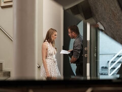 Ξανθιά, Πίπα, Σε στάση σκύλου στα τέσσερα, Μαλακία, Φυσικά βυζιά, Ξυρισμένη, Απογύμνωση, Έφηβος