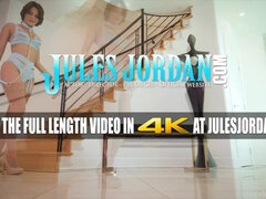 Stor stjärt, Bystig, Fet, Klackar, Naturliga tuttar, Porrstjärnor, Tatuering, Tuttar