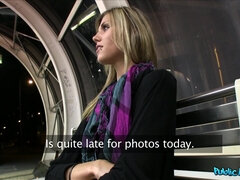 Amatorka, Blondynka, Obciąganie, Styl na pieska, Obciąganie, Na wolnym powietrzu, Punkt widzenia, Publiczny