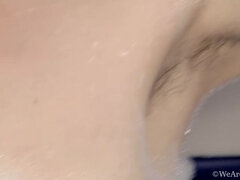 Tyłek, Brunetka, Włochaty, Masturbacja, Prysznic