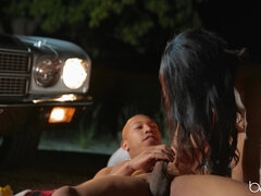 Chica, Negro, Polla, Sexo duro, Latina, Al aire libre, Pequeña, Tetas