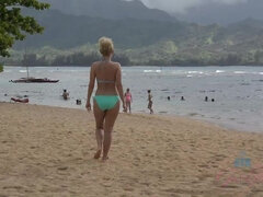 Enthousiasteling, Badkamer, Vriendin, Orgasme, Klein, Kut duiken, Tieten likken, Vibrator