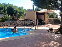 Amateur wife with big ass is very hot for hard fucking in the pool