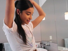 Shameless skinny vixens lesbian xxx video