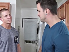 MEN - Landon Mycles gives up his tight ass to Phenix Saints huge cock for remodeling his kitchen