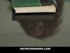 18 jaar, Lul, Zwart, Opa, Hardcore, Hd, Interraciaal, Tieten likken