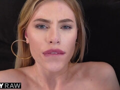 Rumpa, Blondin, Avsugning, Sperma shot, Snopp, Rider, Tuttar, Leksaker